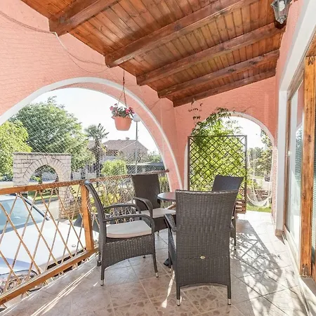 Darinka Apartament *